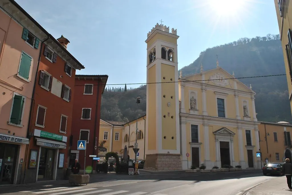 Apartment Appartamenti Del Borgo Garda